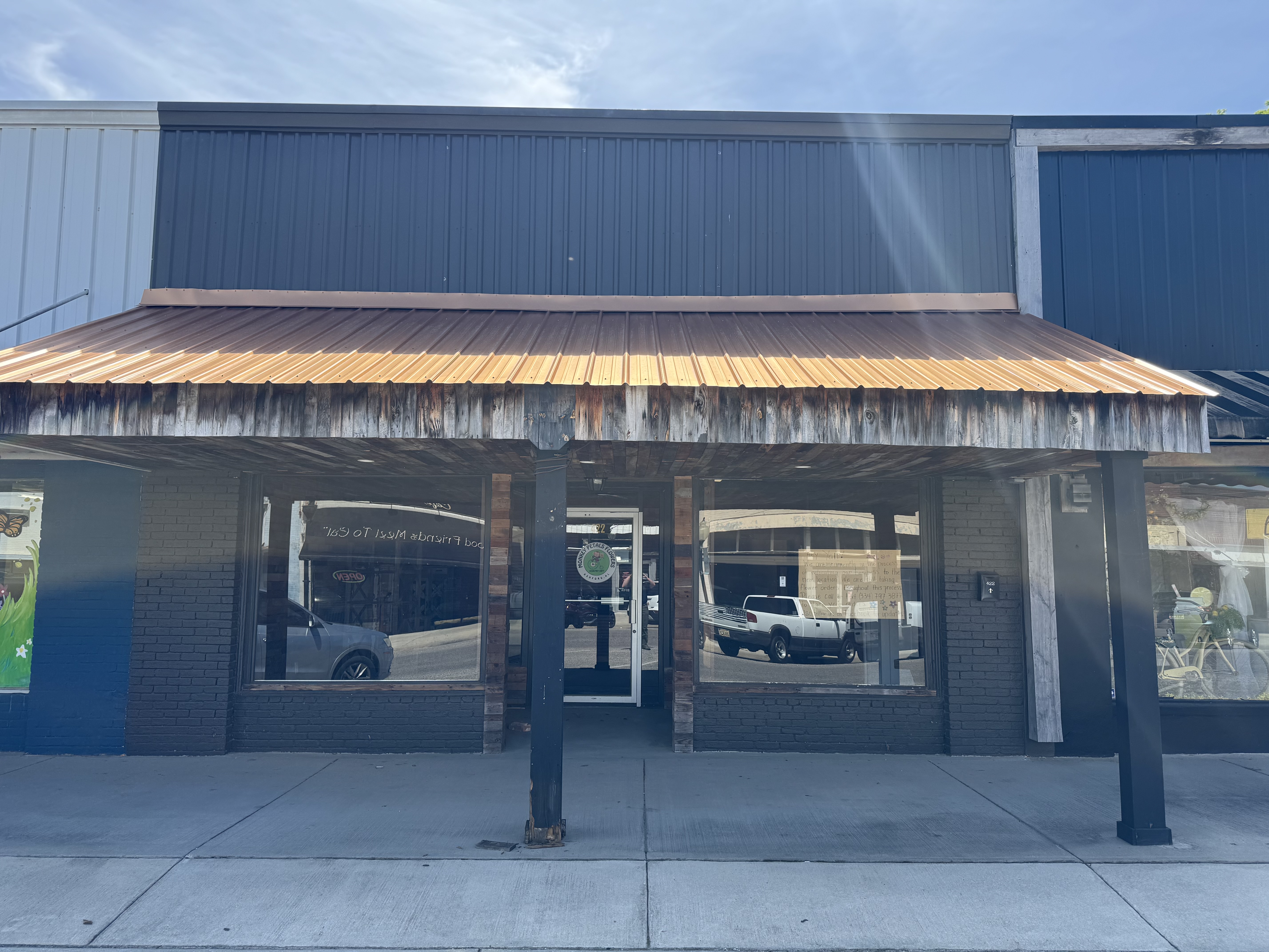 422 N Broadway
